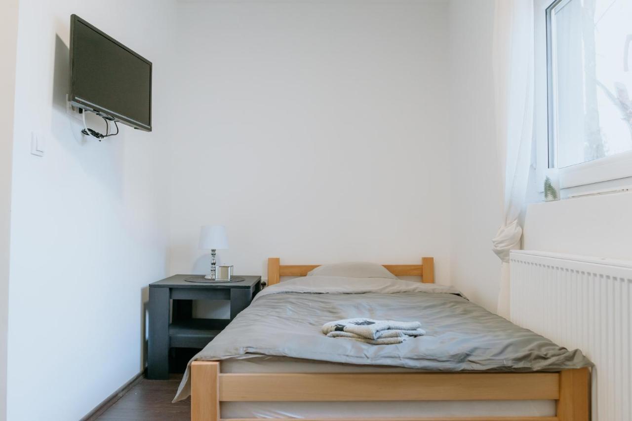 Rent A Room Aleksic Валево Экстерьер фото