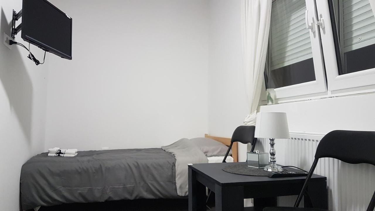 Rent A Room Aleksic Валево Экстерьер фото